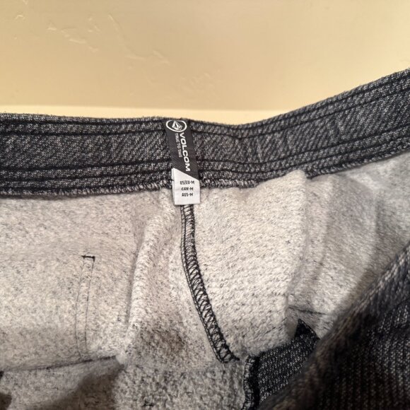 Volcom Joggers / Sweat Pants Size Medium - Picture 8 of 8
